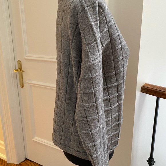 NWT Pistache woman’s sweater - Picture 2 of 5